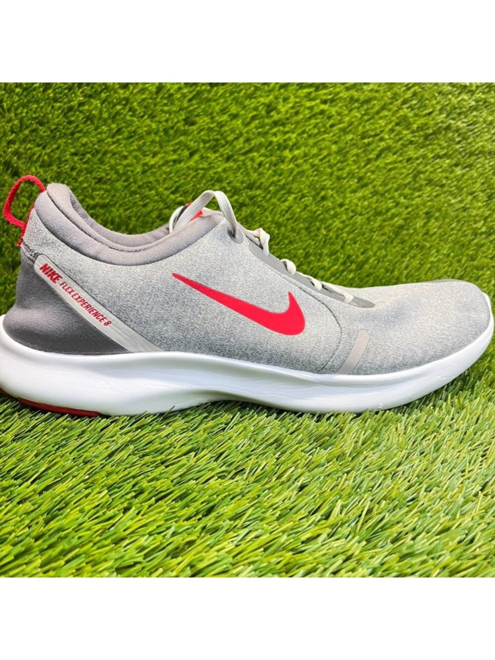 Nike Flex Experience RN 8 Mens Size 13 Gray Red Athletic Running Shoes Sneakers
